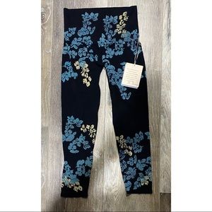 M.Rena Floral Crop Leggings NWT